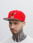 Бейсболка MITCHELL NESS арт. HHSF2990-CBUYYPPPRED Chicago Bulls NBA (красный)
